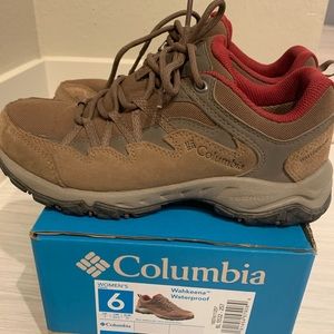 Columbia Hiking Shoes Size 6, Great Condition!
